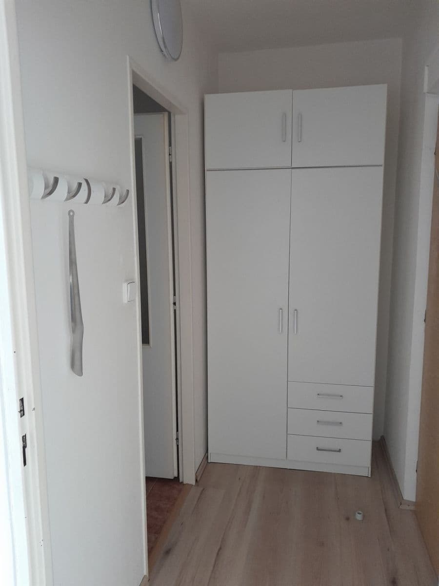 Pronájem bytu 1+kk 26 m², Nádraží, Příbram, Středočeský kraj Pronájem bytu 1+kk 26 m², Nádraží, Příbram, Středočeský kraj