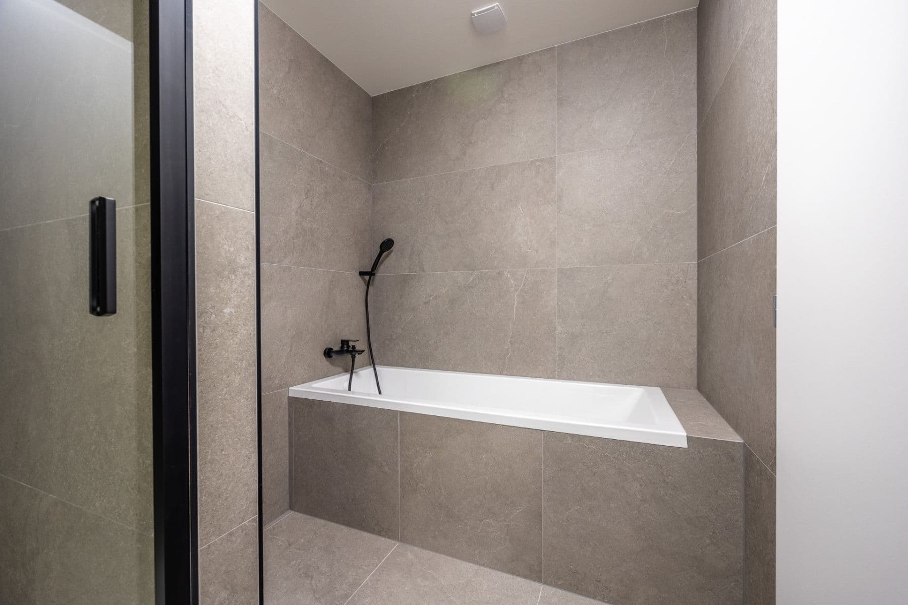 Prodej bytu 3+kk 74 m², Litvínovská, Praha, Praha Prodej bytu 3+kk 74 m², Litvínovská, Praha, Praha