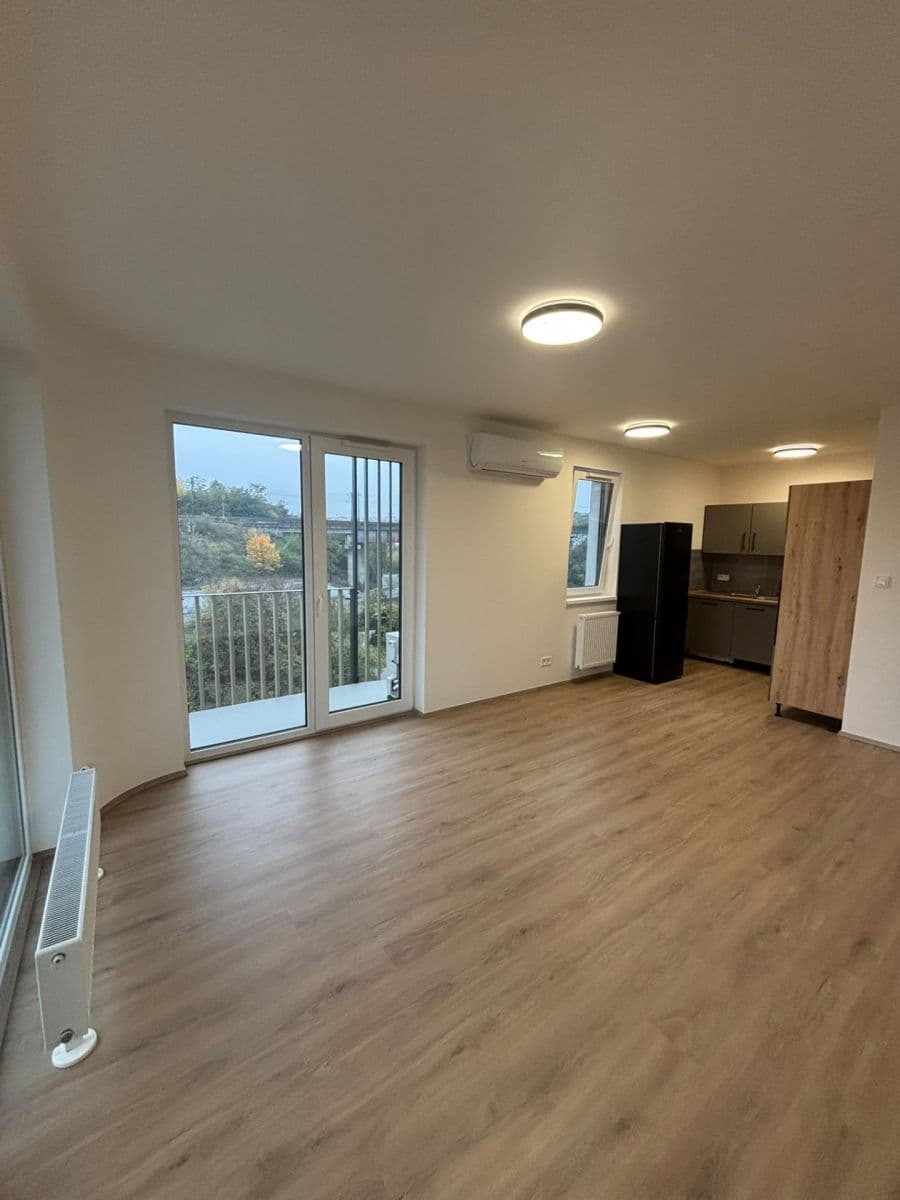 Pronájem bytu 2+kk 52 m², Nad Kolčavkou, Praha, Praha Pronájem bytu 2+kk 52 m², Nad Kolčavkou, Praha, Praha