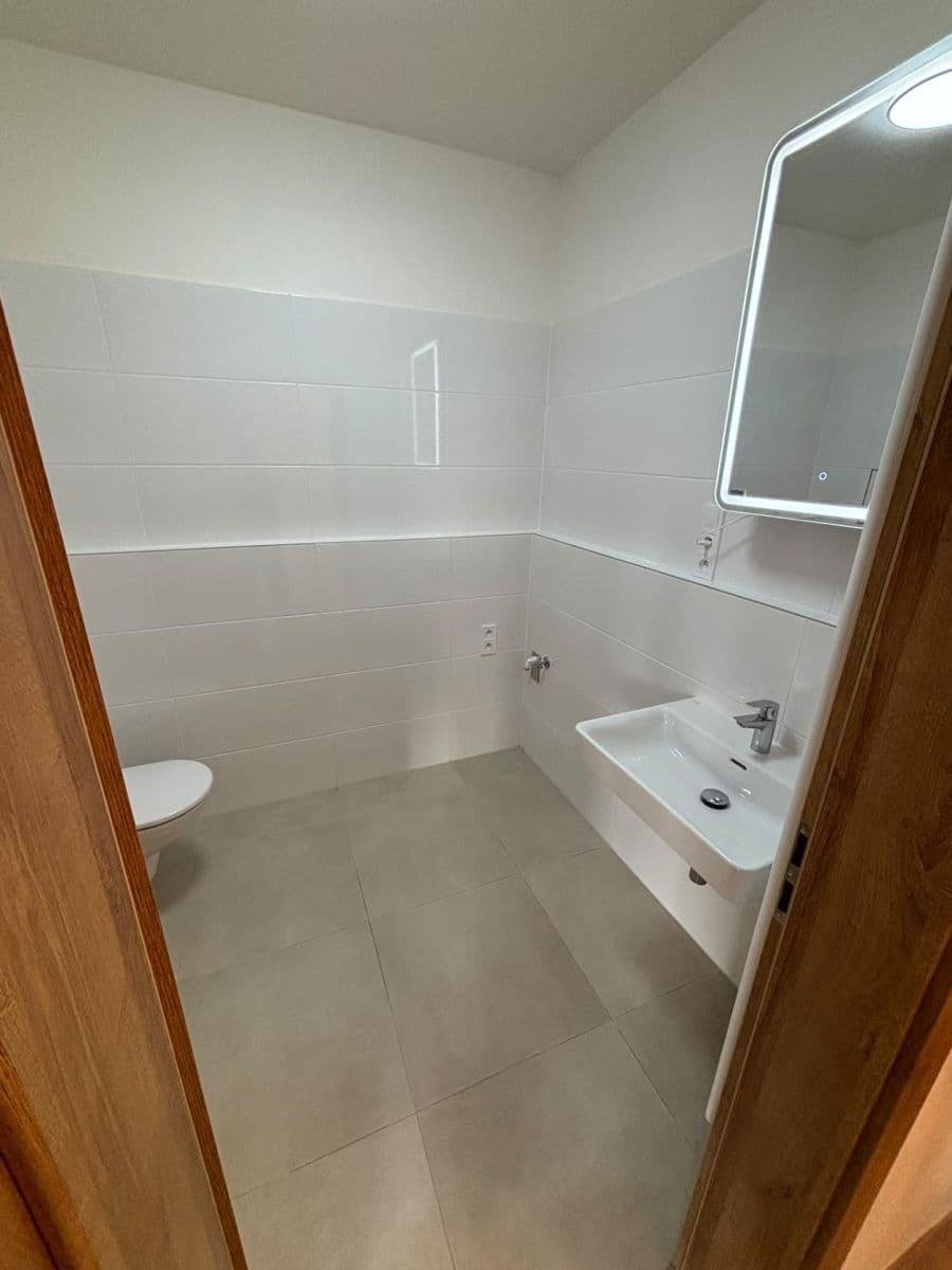 Pronájem bytu 2+kk 52 m², Nad Kolčavkou, Praha, Praha Pronájem bytu 2+kk 52 m², Nad Kolčavkou, Praha, Praha