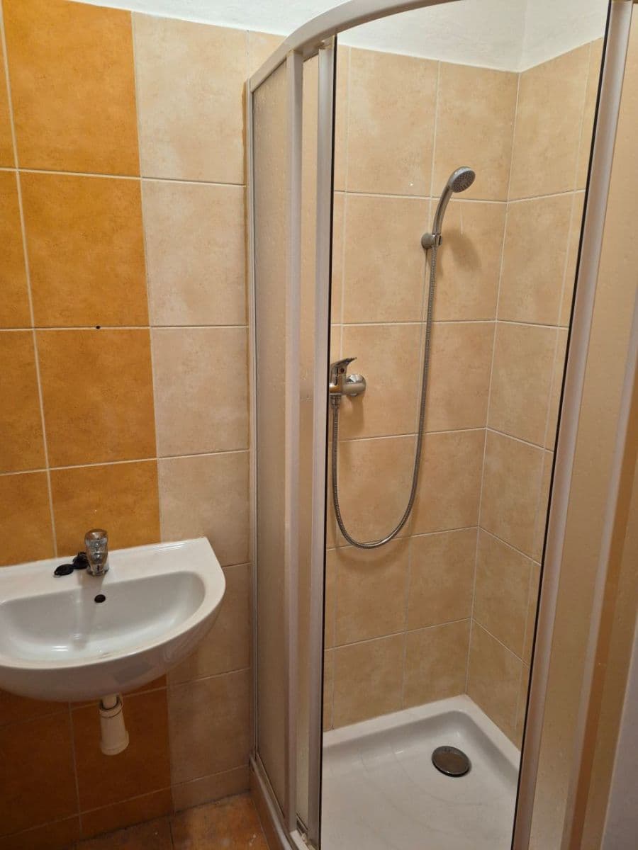 Pronájem bytu 2+kk 45 m², Střední, Brno, Jihomoravský kraj Pronájem bytu 2+kk 45 m², Střední, Brno, Jihomoravský kraj