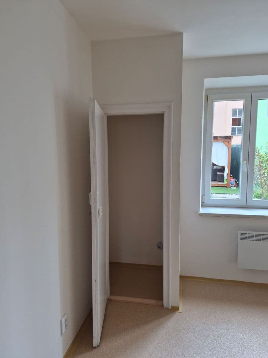 Pronájem bytu 2+kk 45 m², Střední, Brno, Jihomoravský kraj Pronájem bytu 2+kk 45 m², Střední, Brno, Jihomoravský kraj