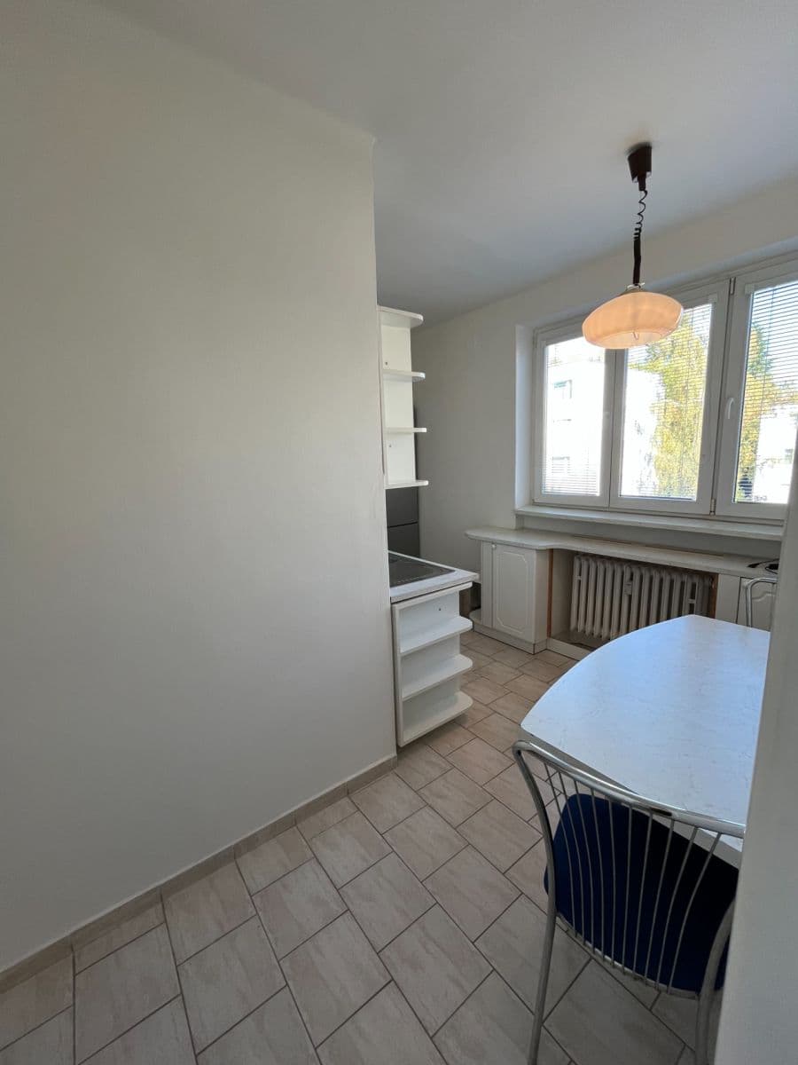 Pronájem bytu 2+1 50 m², Vašíčkova, Kladno, Středočeský kraj Pronájem bytu 2+1 50 m², Vašíčkova, Kladno, Středočeský kraj