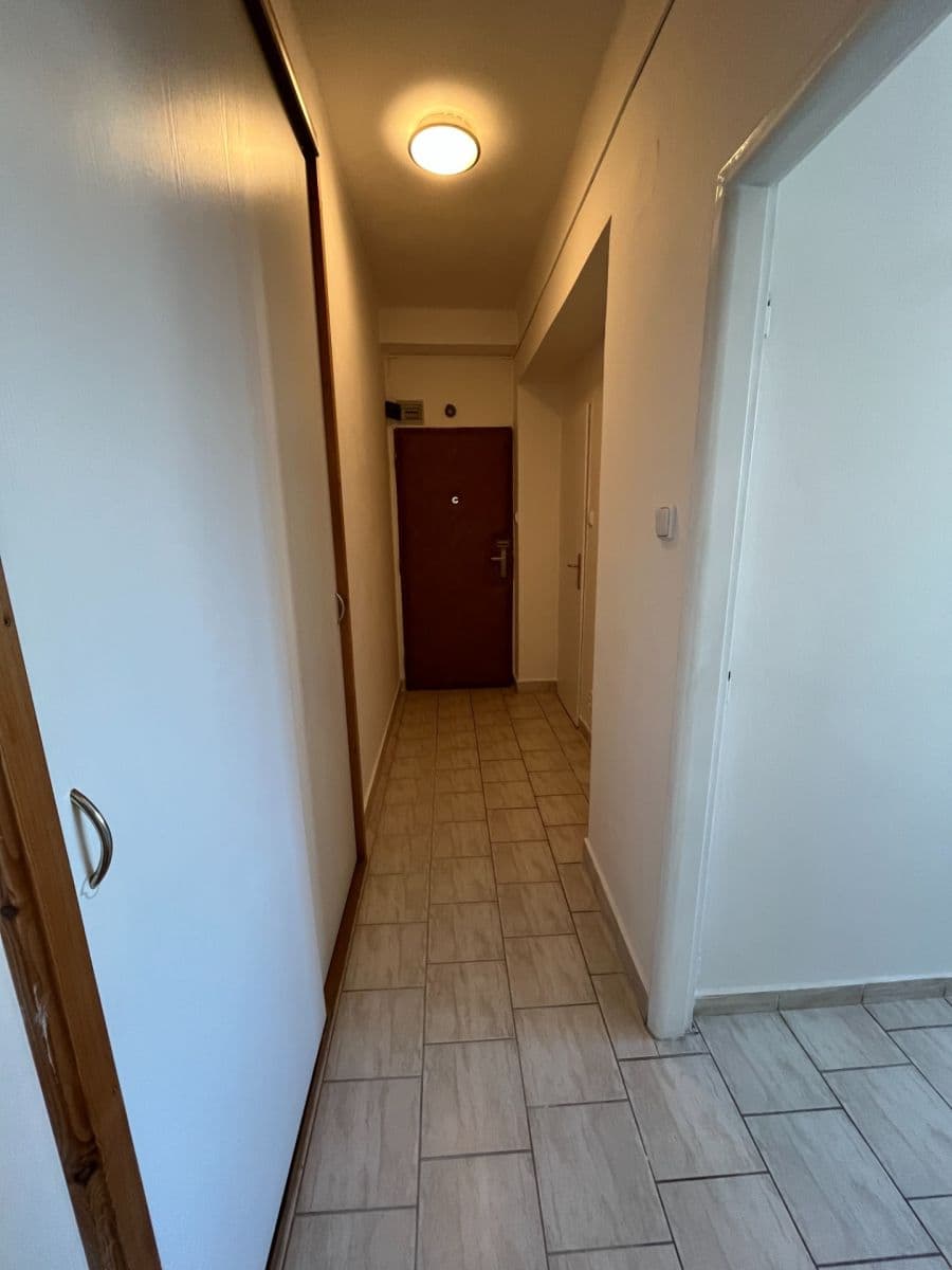 Pronájem bytu 2+1 50 m², Vašíčkova, Kladno, Středočeský kraj Pronájem bytu 2+1 50 m², Vašíčkova, Kladno, Středočeský kraj