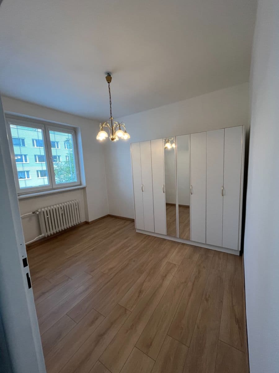 Pronájem bytu 2+1 50 m², Vašíčkova, Kladno, Středočeský kraj Pronájem bytu 2+1 50 m², Vašíčkova, Kladno, Středočeský kraj