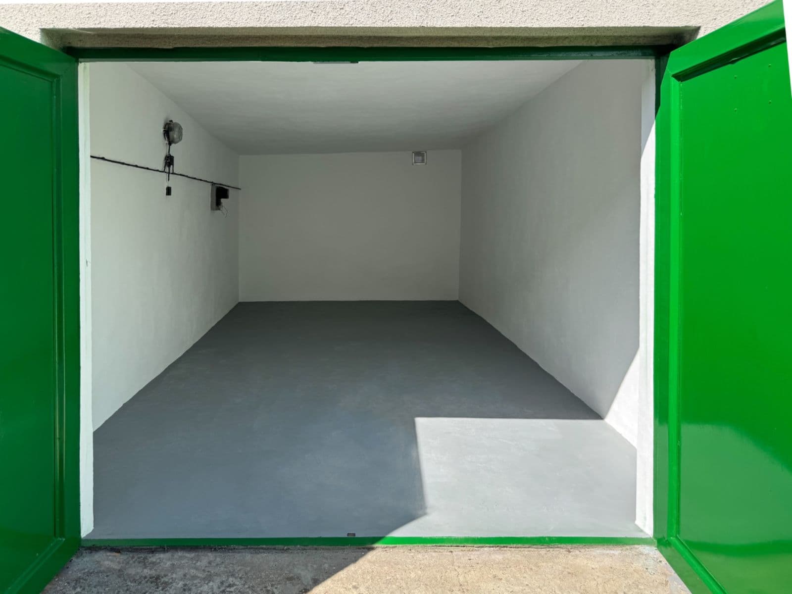 Prodej garáže 23 m², Louny, Ústecký kraj Prodej garáže 23 m², Louny, Ústecký kraj