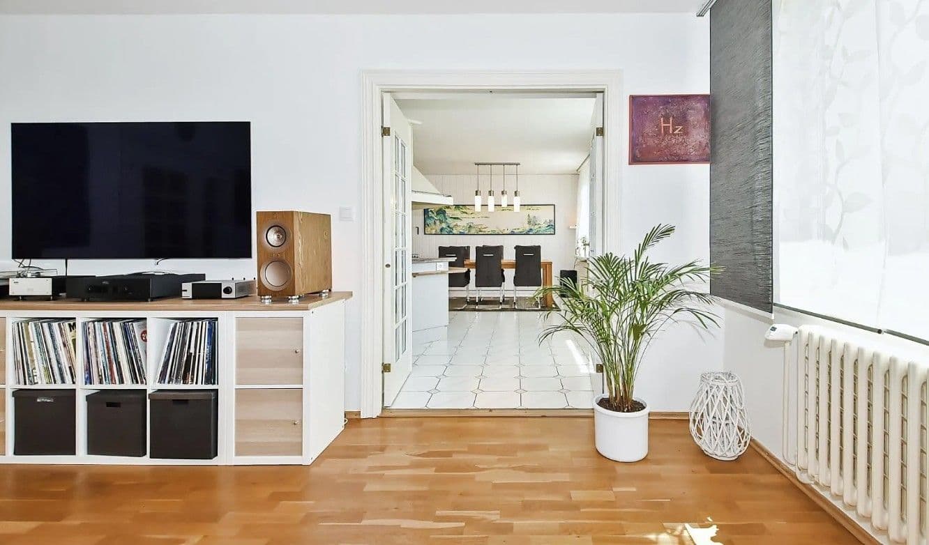 Prodej bytu 3+1 136 m², Kříženeckého náměstí, Praha, Praha Prodej bytu 3+1 136 m², Kříženeckého náměstí, Praha, Praha