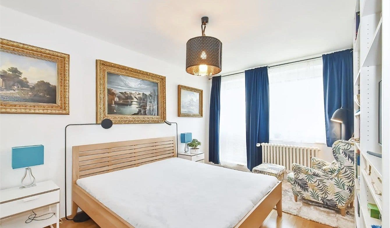 Prodej bytu 3+1 136 m², Kříženeckého náměstí, Praha, Praha Prodej bytu 3+1 136 m², Kříženeckého náměstí, Praha, Praha