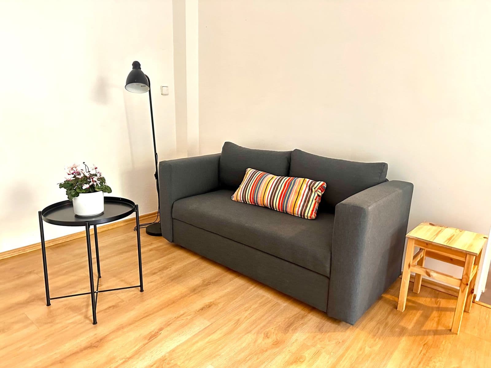 Pronájem bytu 2+1 48 m², Jičínská, Praha, Praha Pronájem bytu 2+1 48 m², Jičínská, Praha, Praha