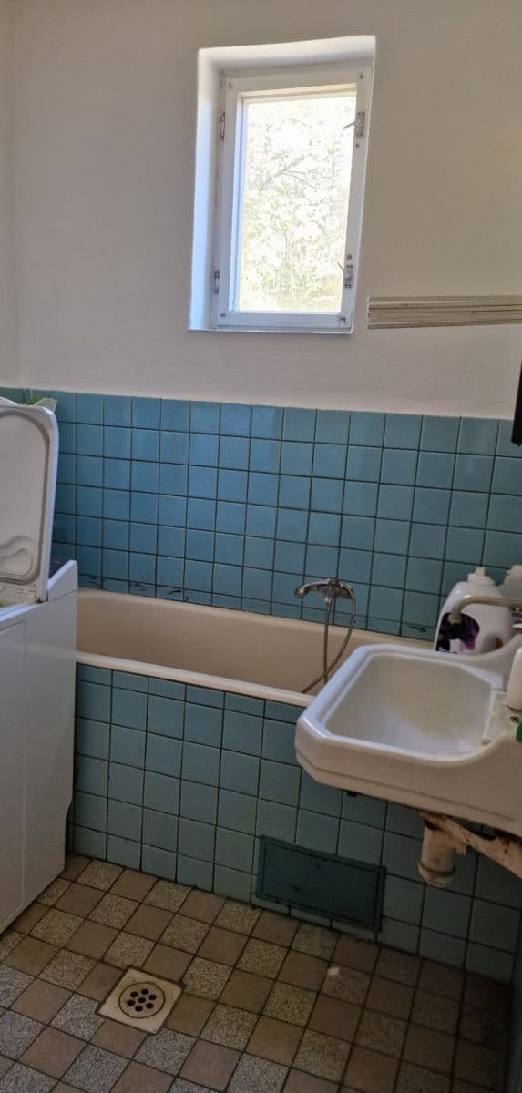 Prodej domu 1 m², pozemek 925 m², Řadová, Buchlovice, Zlínský kraj Prodej domu 1 m², pozemek 925 m², Řadová, Buchlovice, Zlínský kraj
