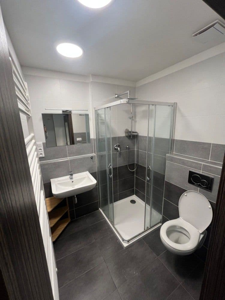 Pronájem bytu 1+kk 31 m², Za černým mostem, Praha, Praha Pronájem bytu 1+kk 31 m², Za černým mostem, Praha, Praha