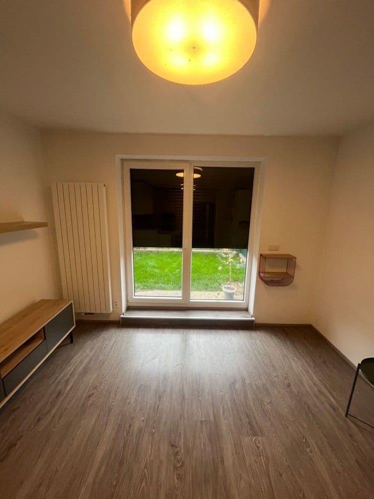 Pronájem bytu 1+kk 31 m², Za černým mostem, Praha, Praha Pronájem bytu 1+kk 31 m², Za černým mostem, Praha, Praha