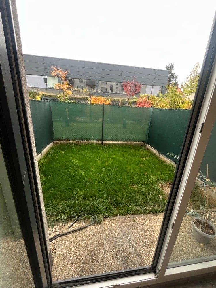 Pronájem bytu 1+kk 31 m², Za černým mostem, Praha, Praha Pronájem bytu 1+kk 31 m², Za černým mostem, Praha, Praha