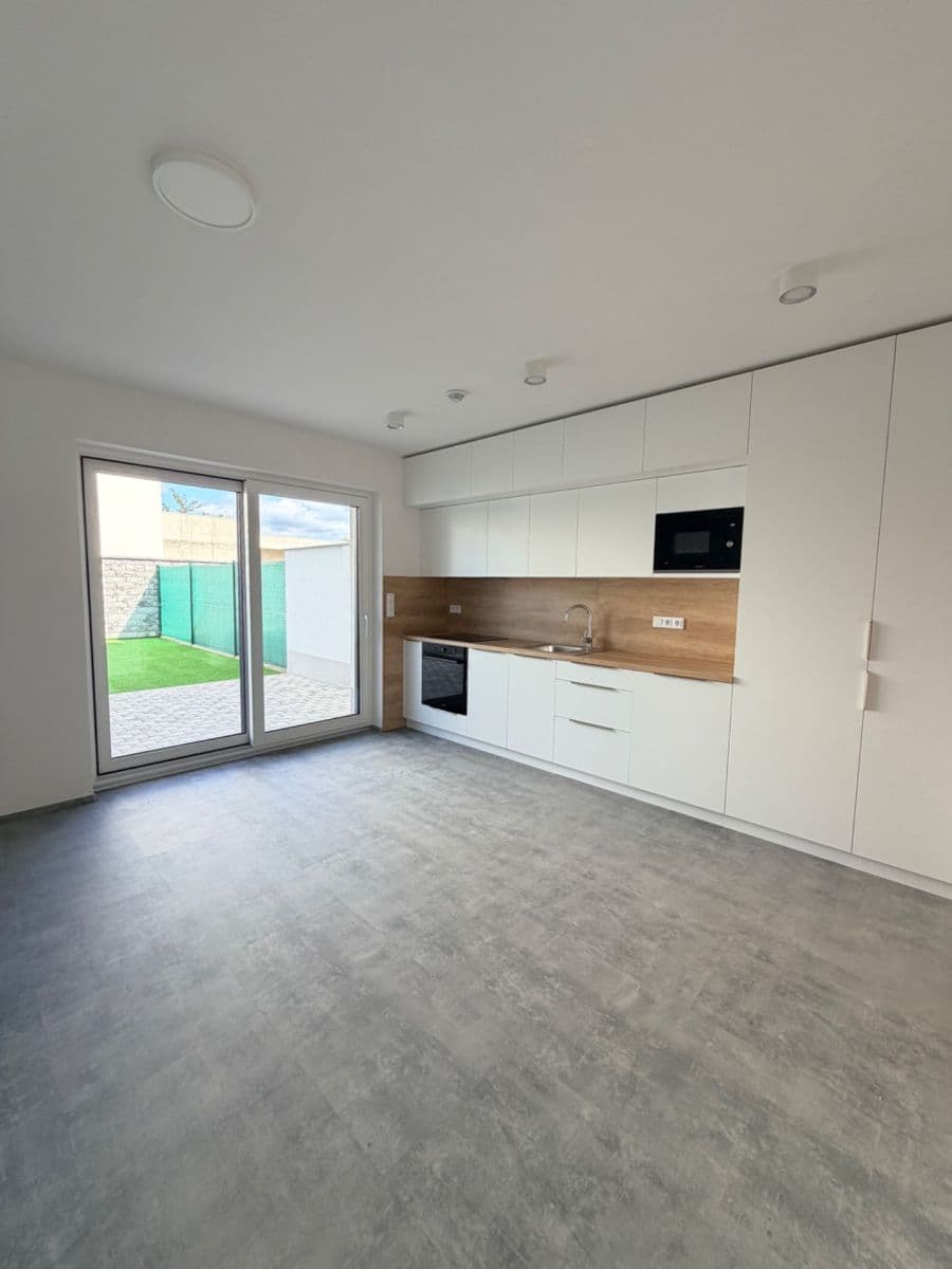 Pronájem bytu 1+kk 30 m², Břetislavova, Brno, Jihomoravský kraj Pronájem bytu 1+kk 30 m², Břetislavova, Brno, Jihomoravský kraj