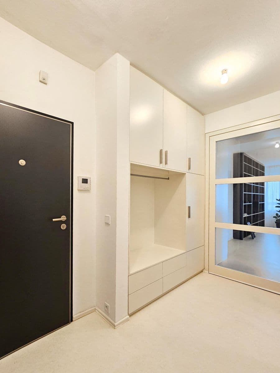 Pronájem bytu 4+kk 92 m², Na Rozdílu, Praha, Praha Pronájem bytu 4+kk 92 m², Na Rozdílu, Praha, Praha