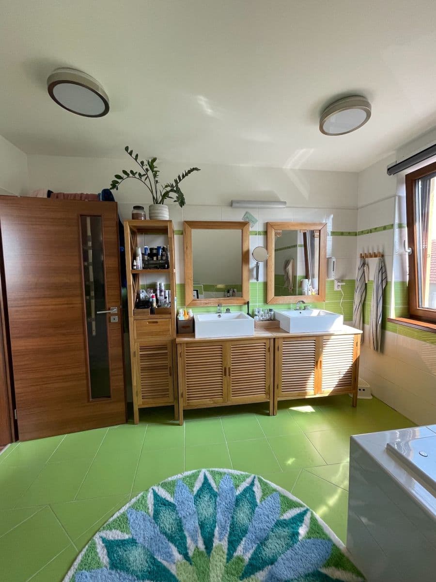 Prodej domu 157 m², pozemek 710 m², Dukelská, Šenov u Nového Jičína, Moravskoslezský kraj Prodej domu 157 m², pozemek 710 m², Dukelská, Šenov u Nového Jičína, Moravskoslezský kraj