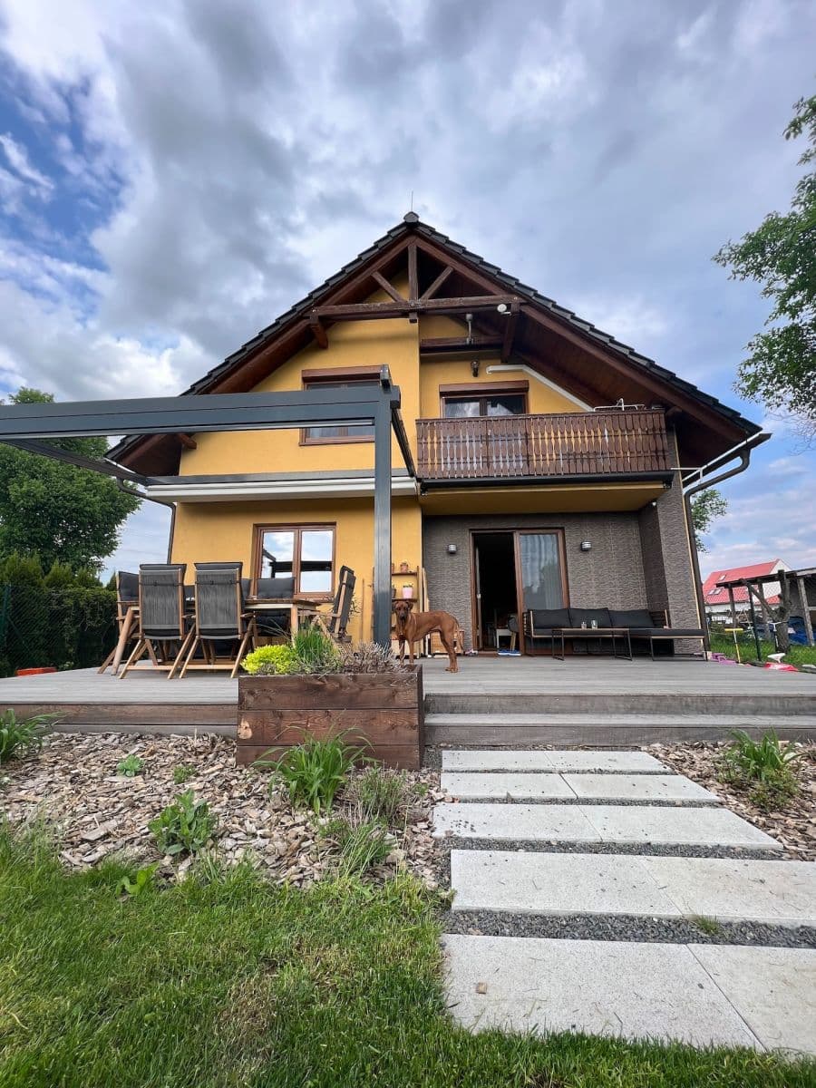Prodej domu 157 m², pozemek 710 m², Dukelská, Šenov u Nového Jičína, Moravskoslezský kraj Prodej domu 157 m², pozemek 710 m², Dukelská, Šenov u Nového Jičína, Moravskoslezský kraj