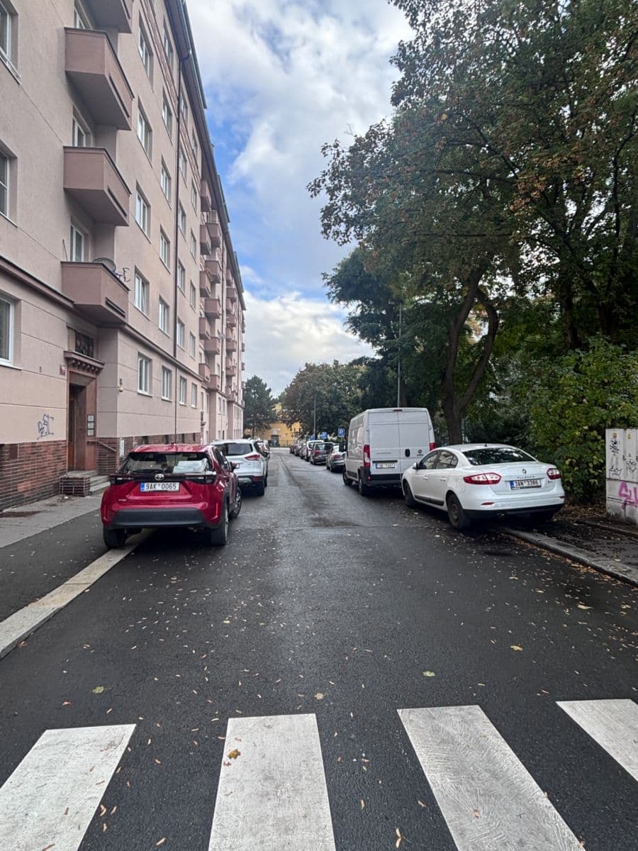 Pronájem bytu 1+1 43 m², Karpatská, Praha, Praha Pronájem bytu 1+1 43 m², Karpatská, Praha, Praha