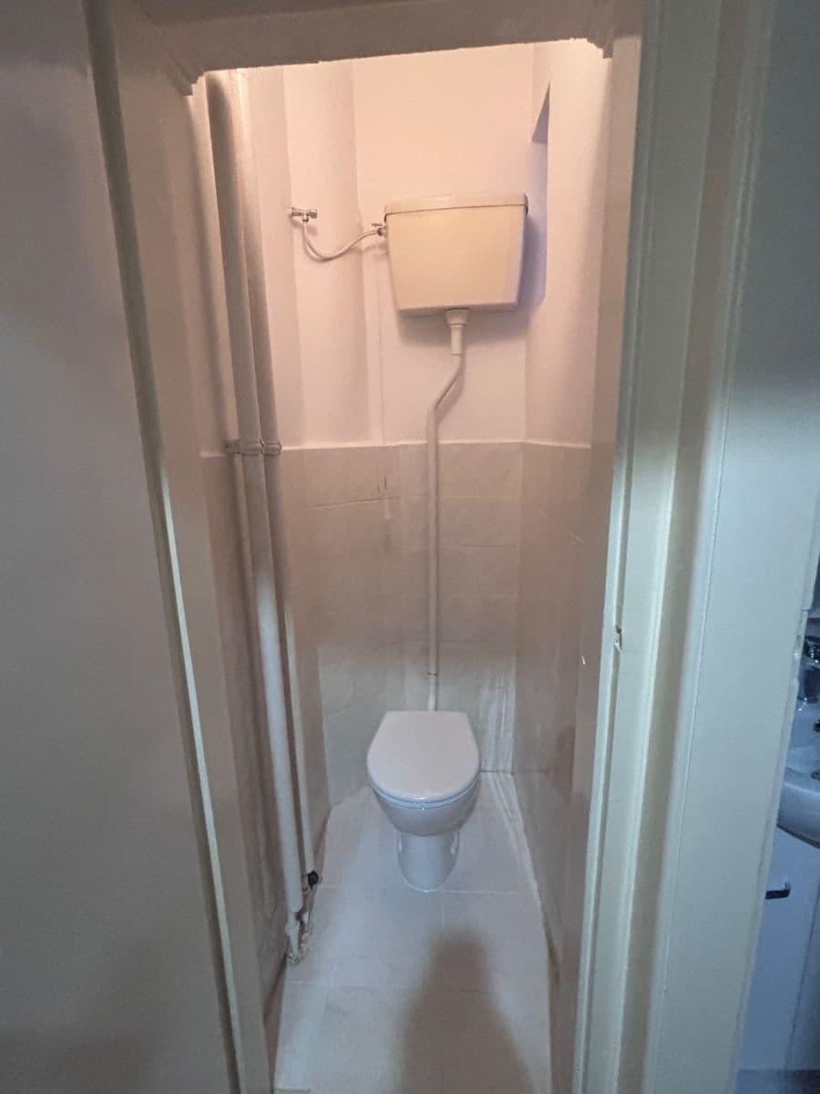 Pronájem bytu 1+1 43 m², Karpatská, Praha, Praha Pronájem bytu 1+1 43 m², Karpatská, Praha, Praha