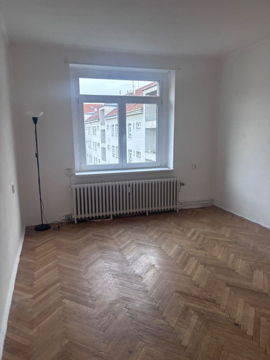 Pronájem bytu 1+1 43 m², Karpatská, Praha, Praha Pronájem bytu 1+1 43 m², Karpatská, Praha, Praha