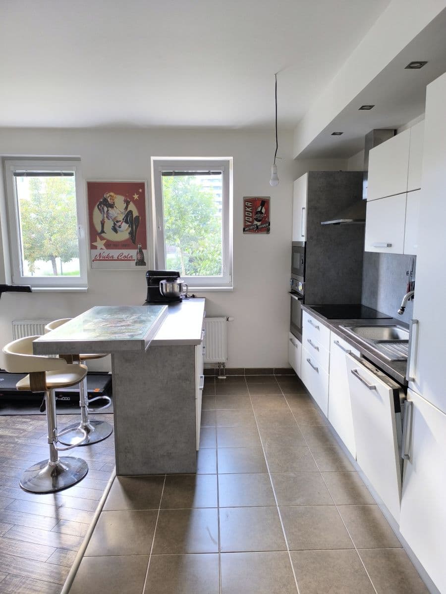 Prodej bytu 2+kk 66 m², Olgy Havlové, Praha, Praha Prodej bytu 2+kk 66 m², Olgy Havlové, Praha, Praha