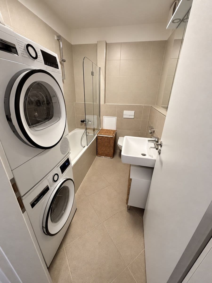 Prodej bytu 2+kk 54 m², Huppnerova, Praha, Praha Prodej bytu 2+kk 54 m², Huppnerova, Praha, Praha