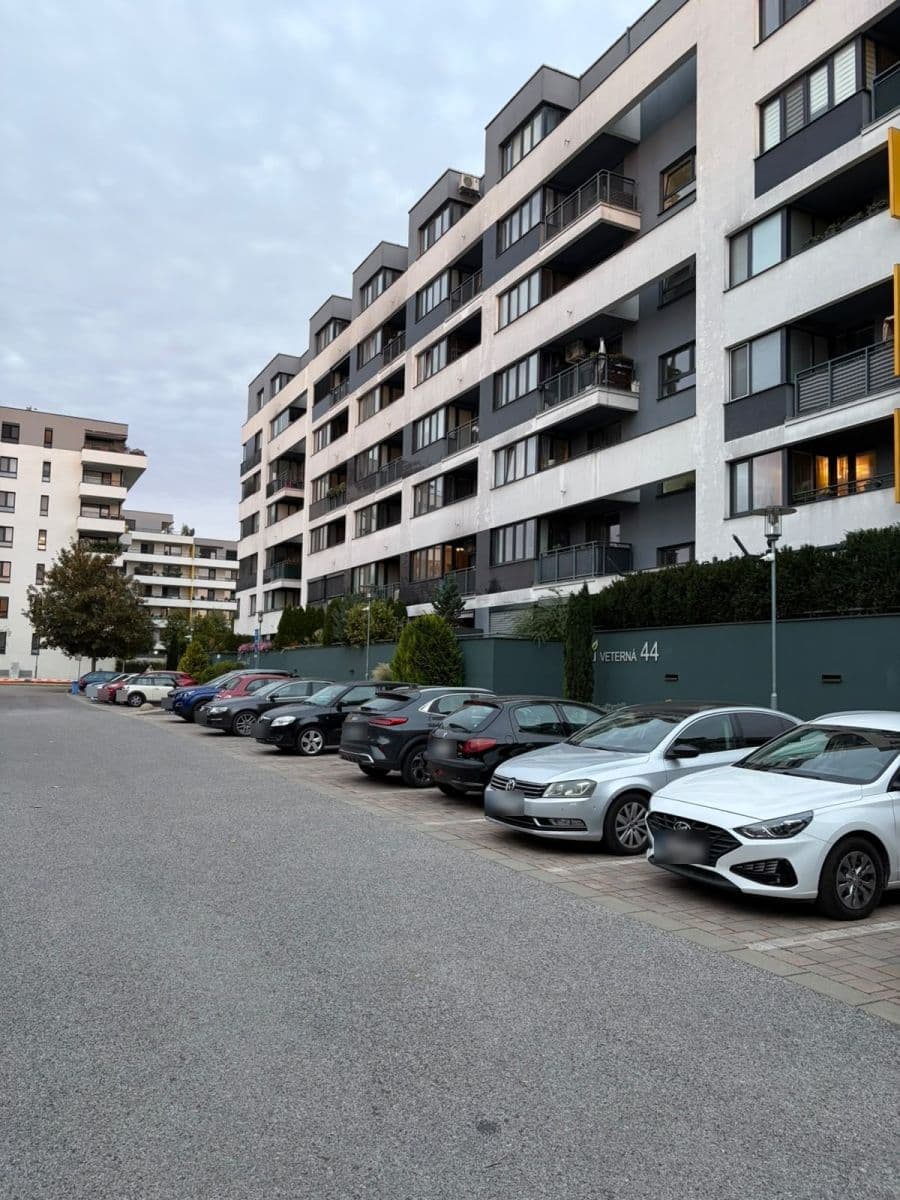 Pronájem bytu 2+1 54 m², Veterná, Trnava, Trnavský kraj Pronájem bytu 2+1 54 m², Veterná, Trnava, Trnavský kraj