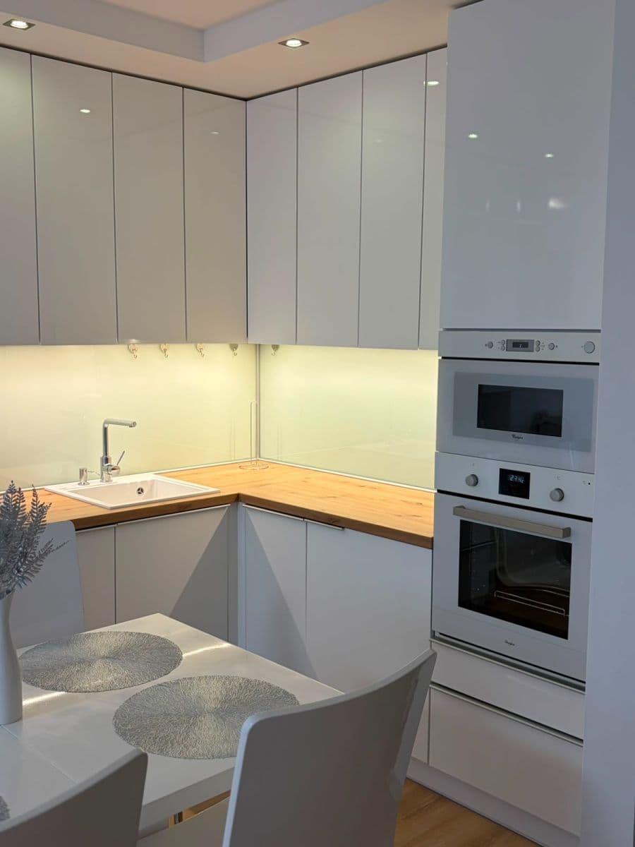 Pronájem bytu 2+1 54 m², Veterná, Trnava, Trnavský kraj Pronájem bytu 2+1 54 m², Veterná, Trnava, Trnavský kraj