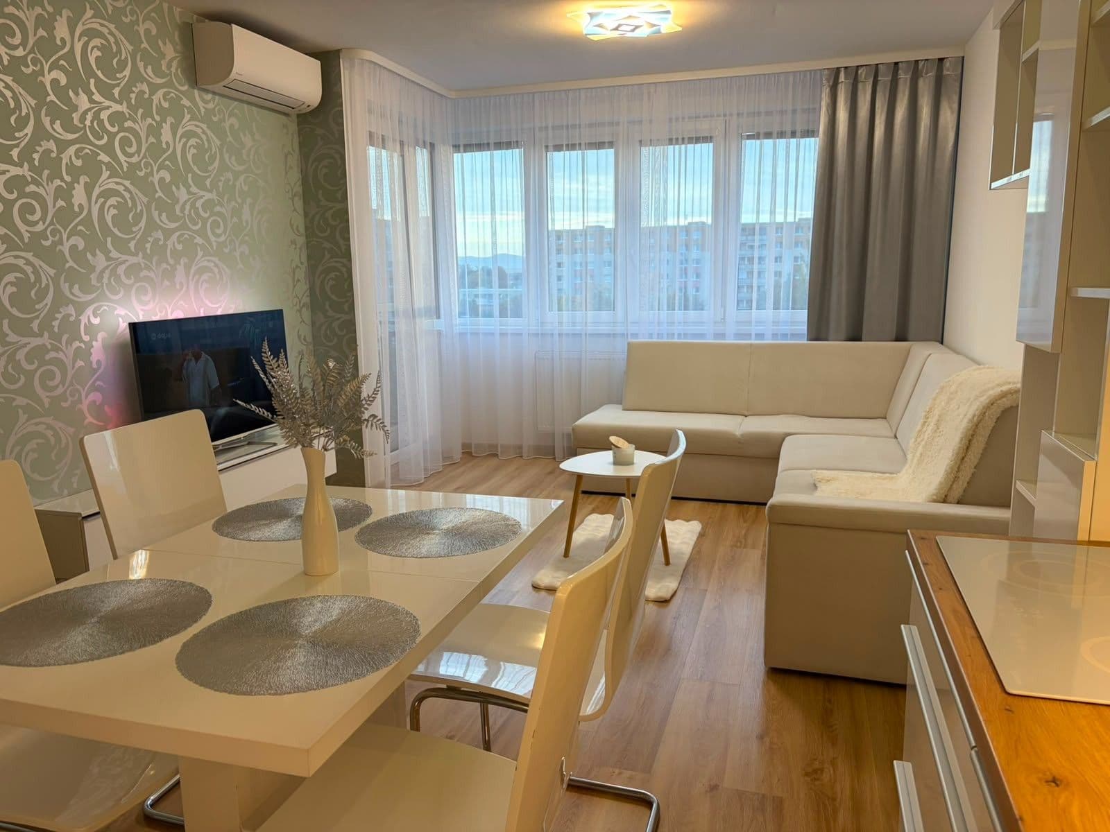 Pronájem bytu 2+1 54 m², Veterná, Trnava, Trnavský kraj Pronájem bytu 2+1 54 m², Veterná, Trnava, Trnavský kraj