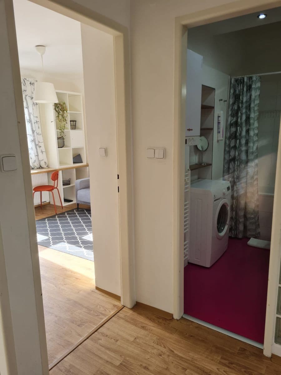 Pronájem bytu 35 m², Vrchlického, Praha, Praha Pronájem bytu 35 m², Vrchlického, Praha, Praha