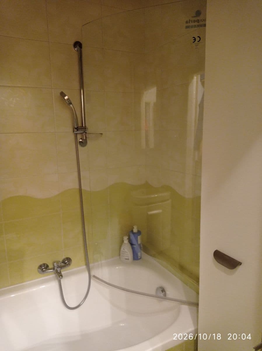Prodej bytu 3+kk 50 m², Jabloňová, Chrudim, Pardubický kraj Prodej bytu 3+kk 50 m², Jabloňová, Chrudim, Pardubický kraj