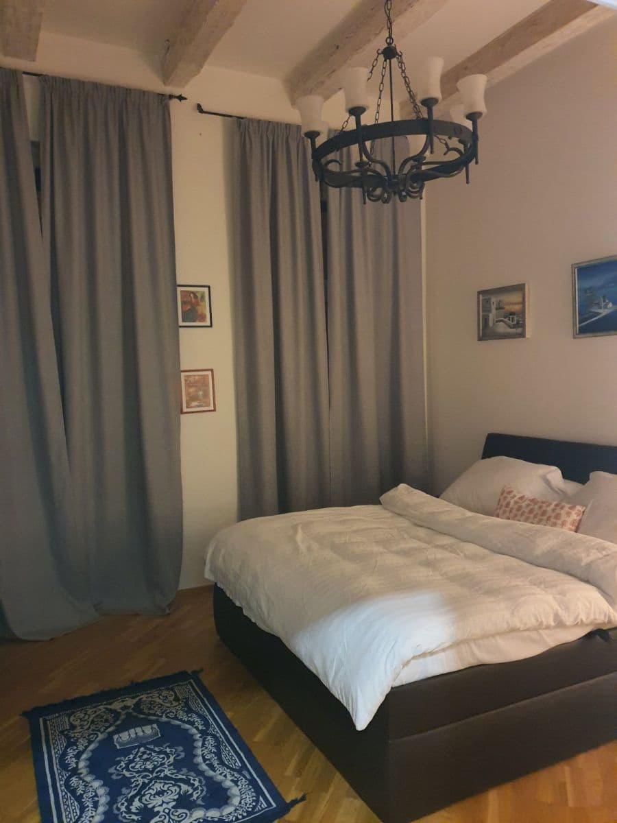 Pronájem bytu 2+kk 50 m², Preslova, Praha, Praha Pronájem bytu 2+kk 50 m², Preslova, Praha, Praha