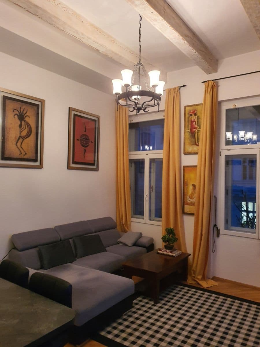 Pronájem bytu 2+kk 50 m², Preslova, Praha, Praha Pronájem bytu 2+kk 50 m², Preslova, Praha, Praha