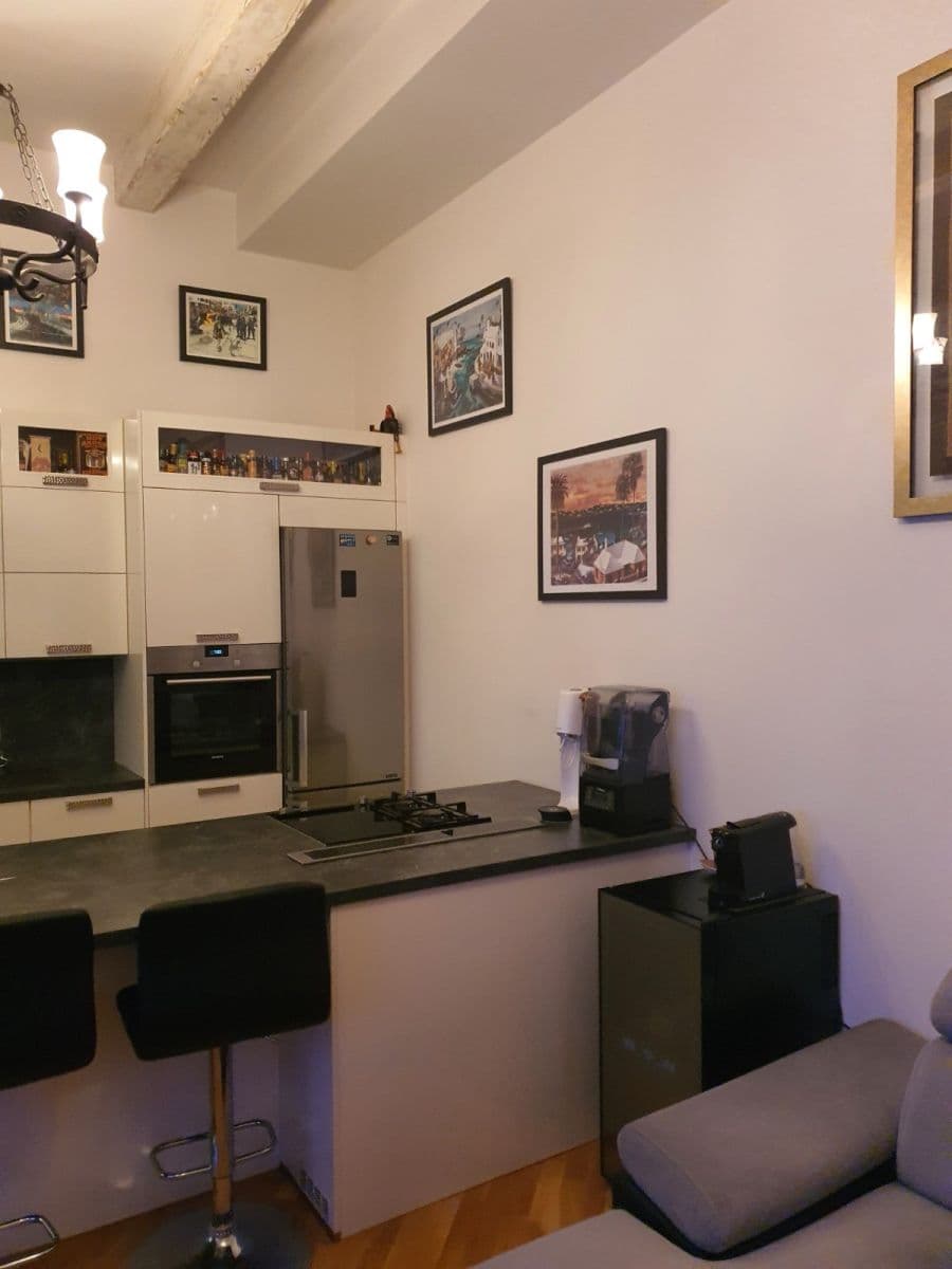 Pronájem bytu 2+kk 50 m², Preslova, Praha, Praha Pronájem bytu 2+kk 50 m², Preslova, Praha, Praha