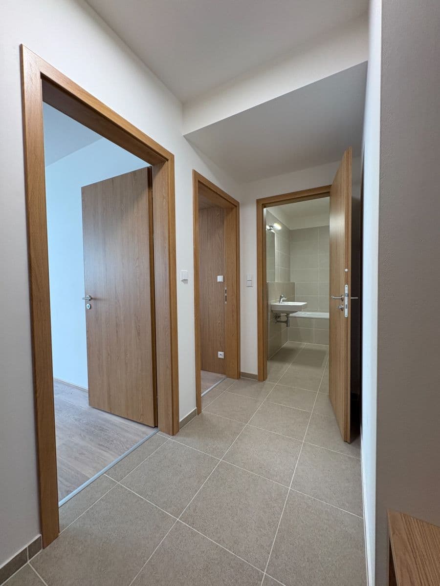 Pronájem bytu 2+kk 43 m², Čakovická, Praha, Praha Pronájem bytu 2+kk 43 m², Čakovická, Praha, Praha