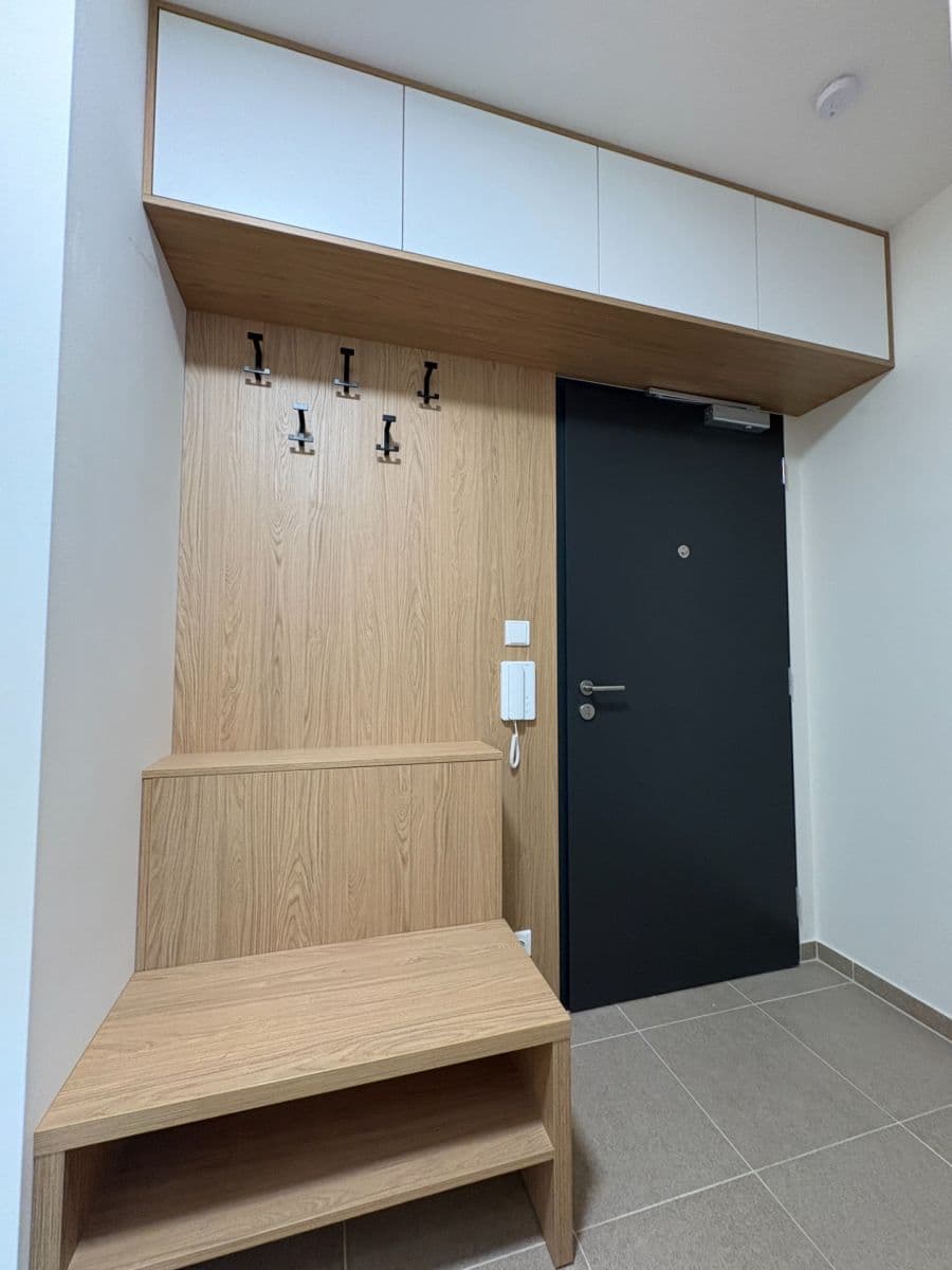 Pronájem bytu 2+kk 43 m², Čakovická, Praha, Praha Pronájem bytu 2+kk 43 m², Čakovická, Praha, Praha