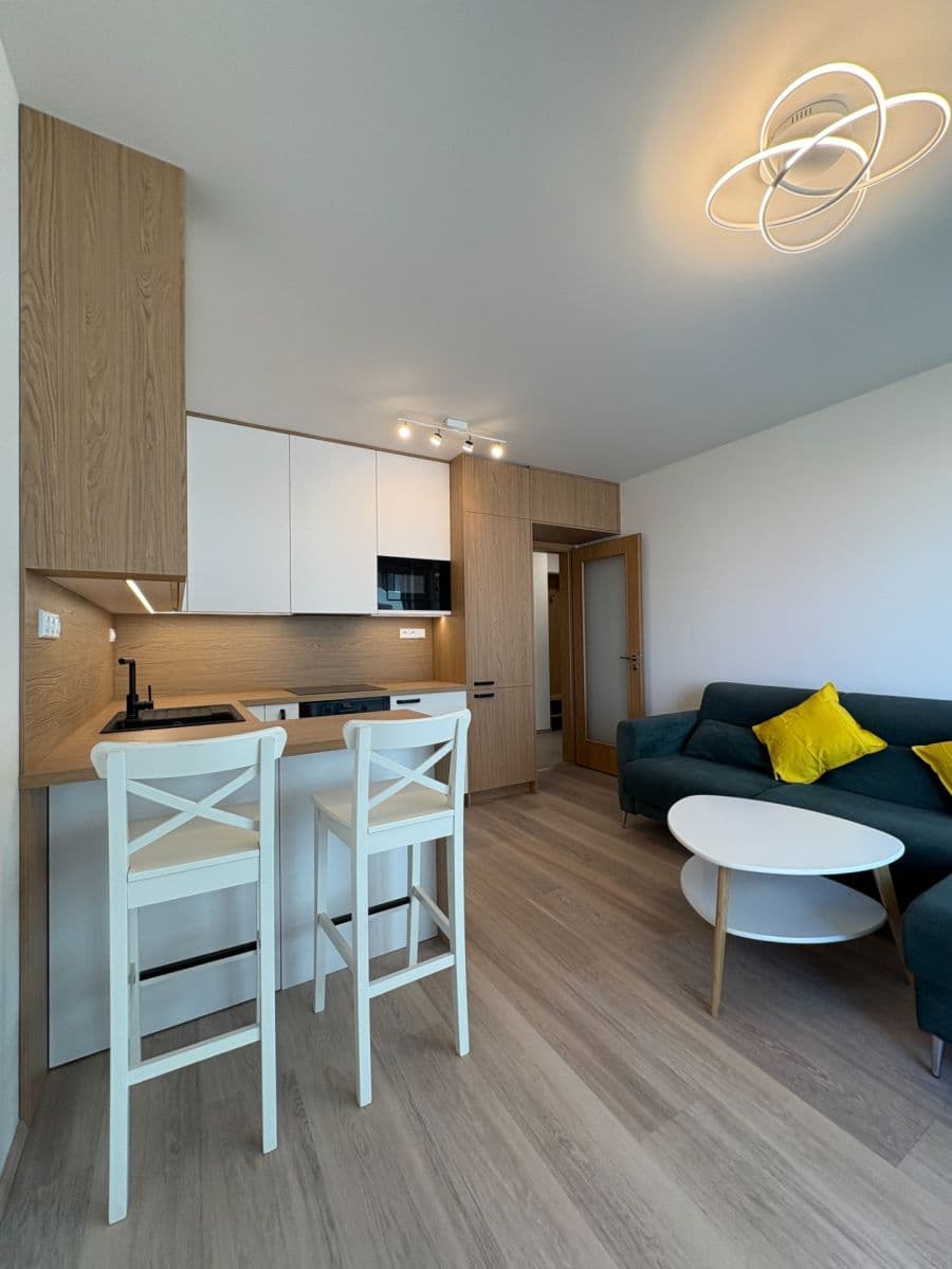 Pronájem bytu 2+kk 43 m², Čakovická, Praha, Praha Pronájem bytu 2+kk 43 m², Čakovická, Praha, Praha