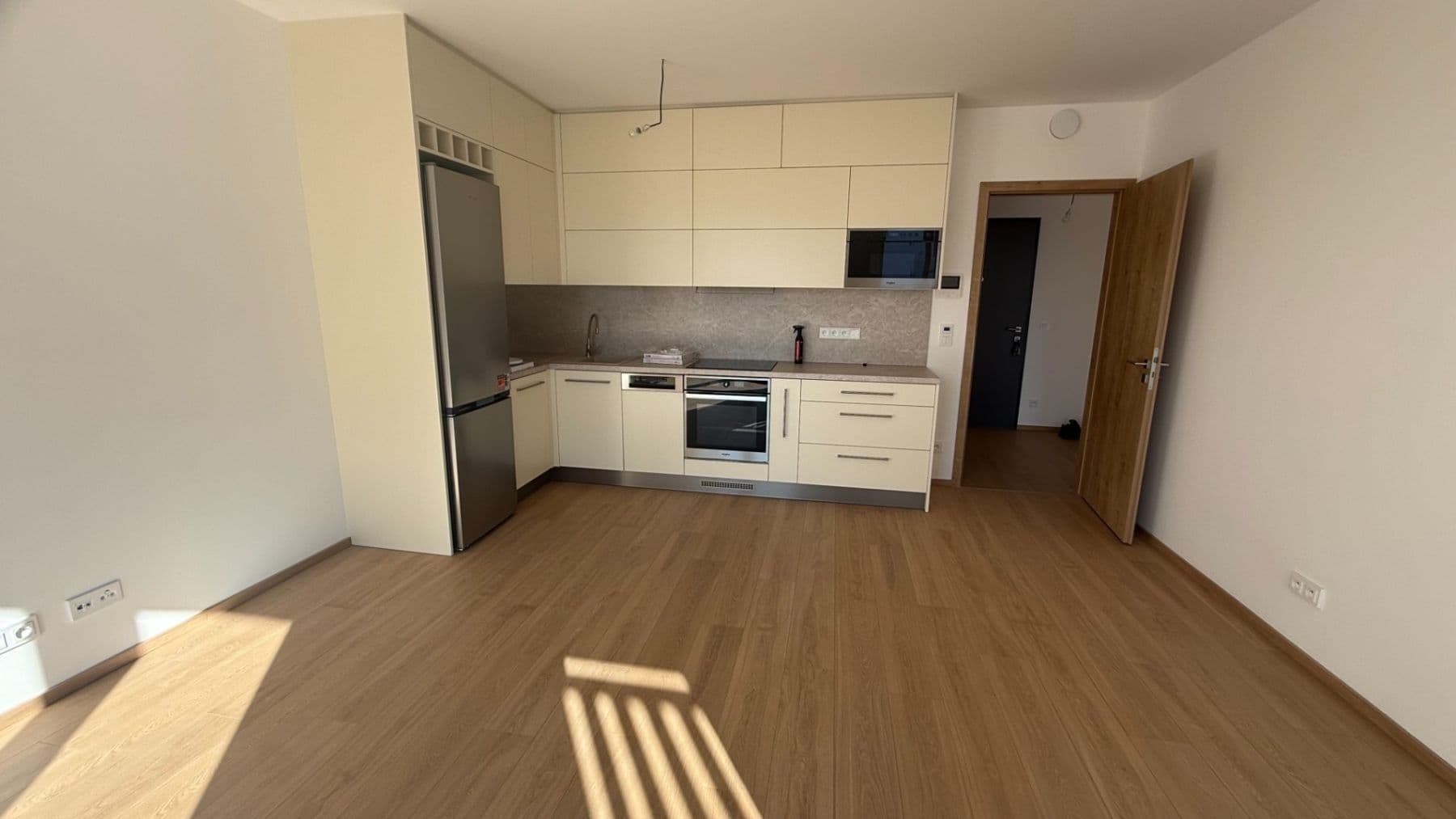 Pronájem bytu 2+kk 55 m², U Engerthu, Kladno, Středočeský kraj Pronájem bytu 2+kk 55 m², U Engerthu, Kladno, Středočeský kraj