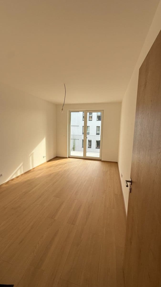 Pronájem bytu 2+kk 55 m², U Engerthu, Kladno, Středočeský kraj Pronájem bytu 2+kk 55 m², U Engerthu, Kladno, Středočeský kraj