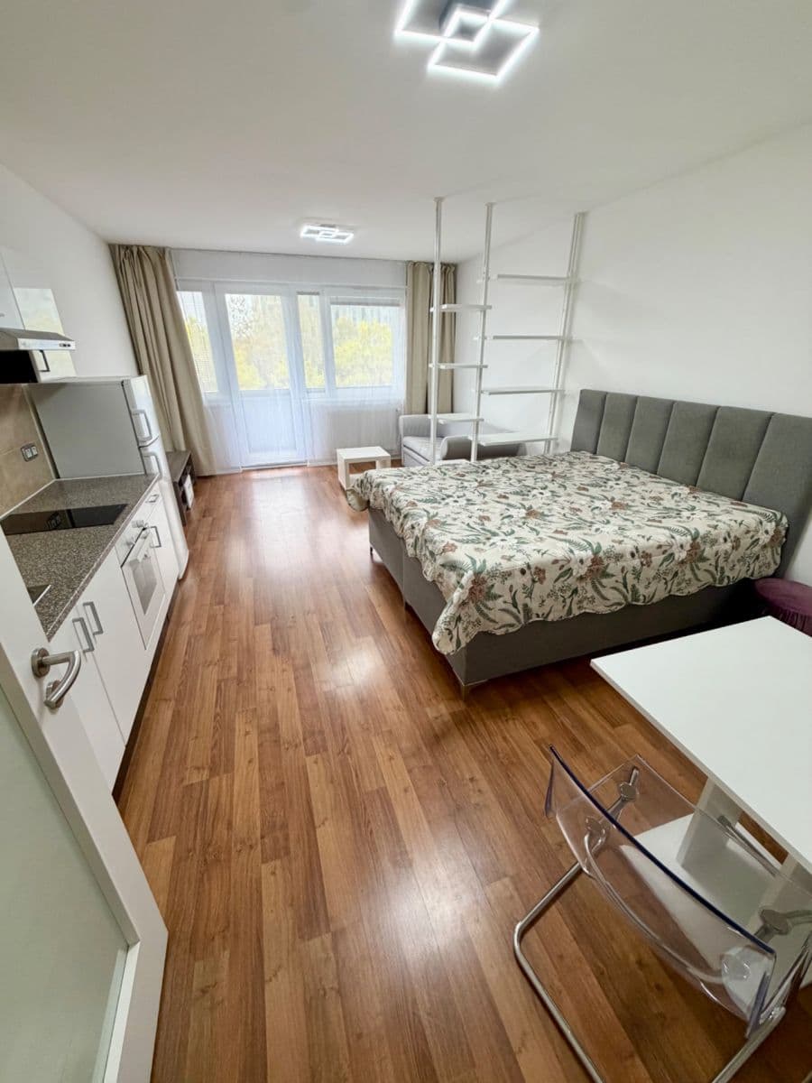 Prodej bytu 1+kk 38 m², Babická, Praha, Praha Prodej bytu 1+kk 38 m², Babická, Praha, Praha