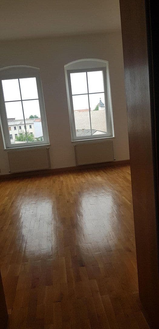 Pronájem bytu 3+1 108 m², Krausenstr. 26, Halle Saale, Sasko-Anhaltsko Pronájem bytu 3+1 108 m², Krausenstr. 26, Halle Saale, Sasko-Anhaltsko