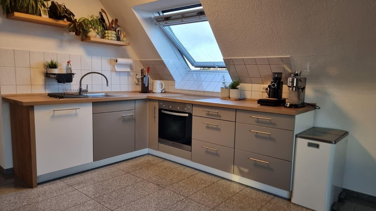 Pronájem bytu 3+1 63 m², Leinenstraße 30, Bielefeld, Severní Porýní-Vestfálsko Pronájem bytu 3+1 63 m², Leinenstraße 30, Bielefeld, Severní Porýní-Vestfálsko