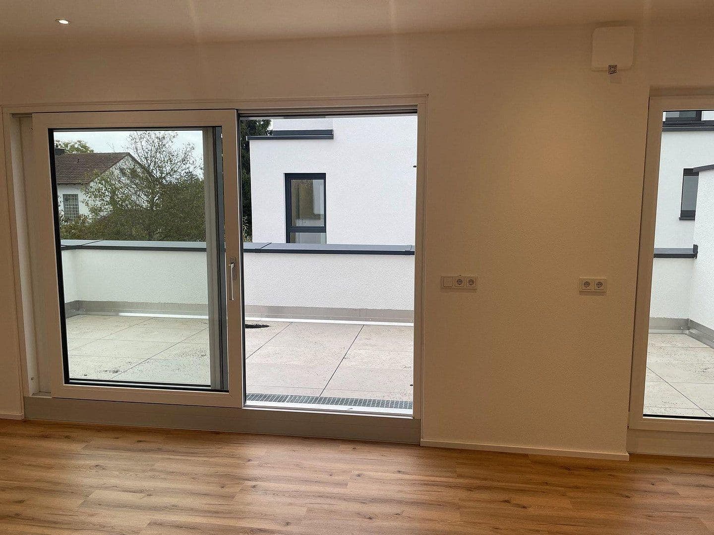 Pronájem bytu 3+1 74 m², Aldringenstraße 7, Ingolstadt, Bavorsko Pronájem bytu 3+1 74 m², Aldringenstraße 7, Ingolstadt, Bavorsko
