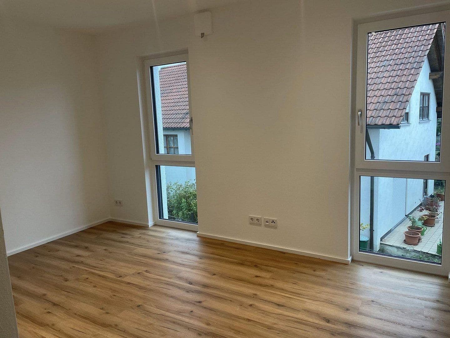 Pronájem bytu 3+1 74 m², Aldringenstraße 7, Ingolstadt, Bavorsko Pronájem bytu 3+1 74 m², Aldringenstraße 7, Ingolstadt, Bavorsko