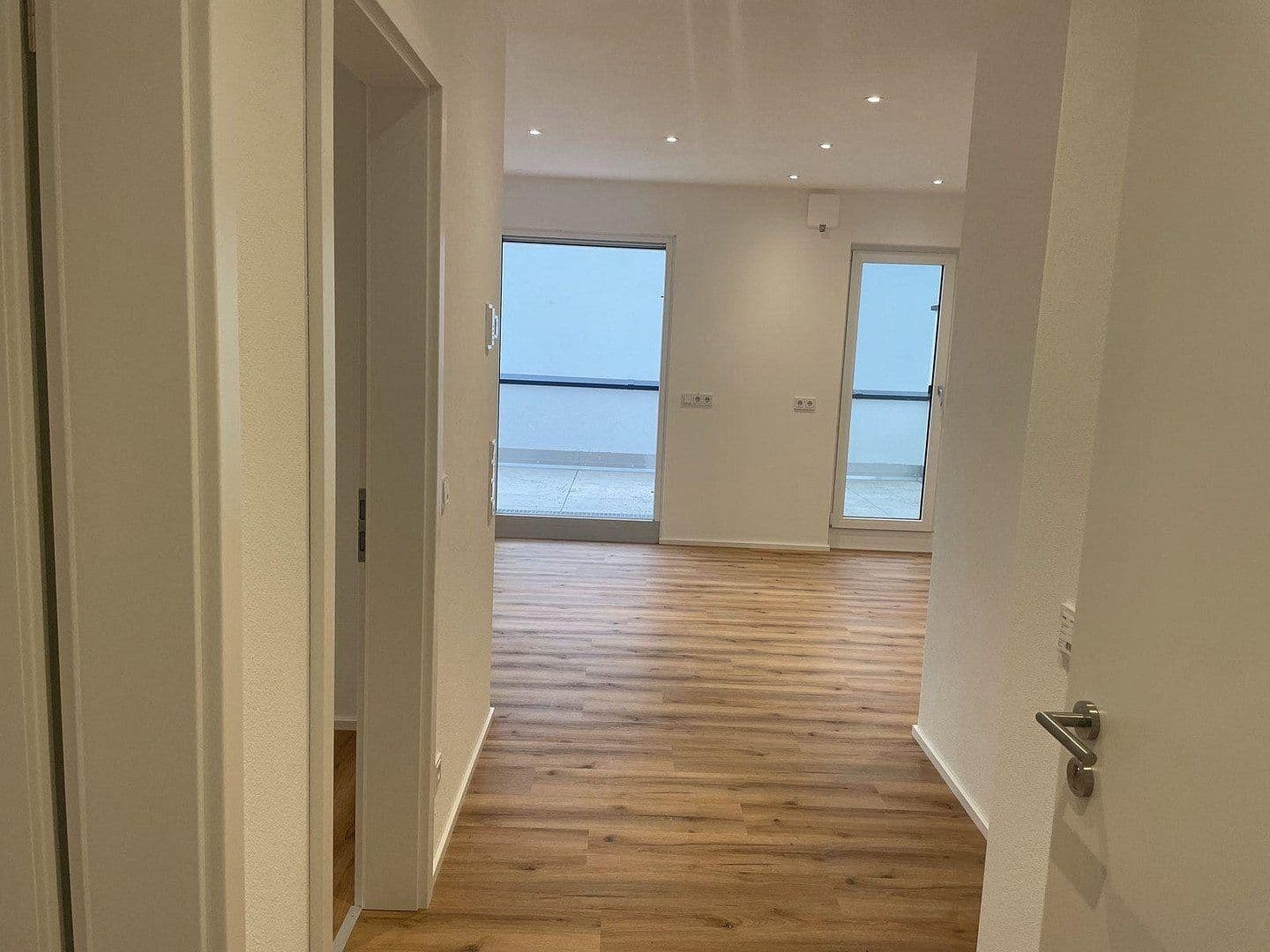 Pronájem bytu 3+1 74 m², Aldringenstraße 7, Ingolstadt, Bavorsko Pronájem bytu 3+1 74 m², Aldringenstraße 7, Ingolstadt, Bavorsko