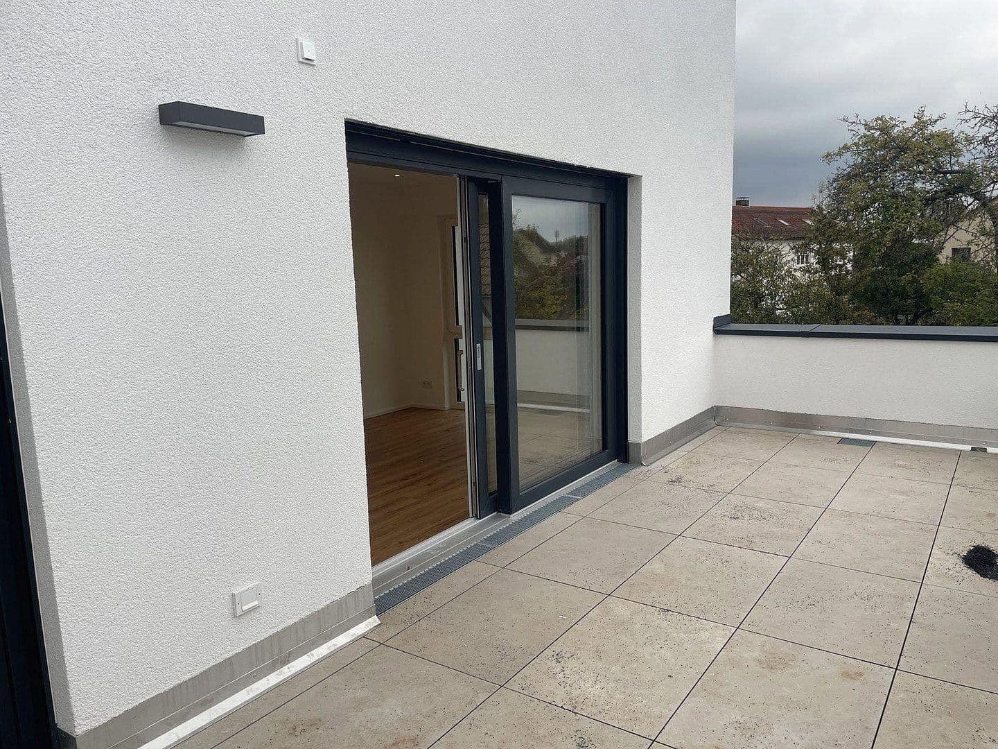 Pronájem bytu 3+1 74 m², Aldringenstraße 7, Ingolstadt, Bavorsko Pronájem bytu 3+1 74 m², Aldringenstraße 7, Ingolstadt, Bavorsko