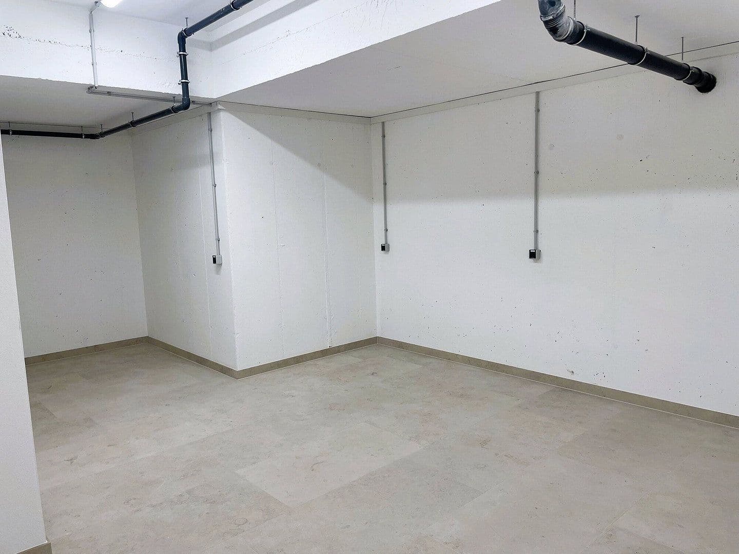 Pronájem bytu 3+1 74 m², Aldringenstraße 7, Ingolstadt, Bavorsko Pronájem bytu 3+1 74 m², Aldringenstraße 7, Ingolstadt, Bavorsko