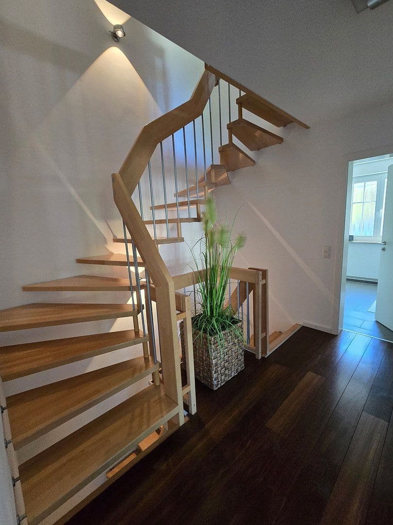 Prodej domu 160 m², pozemek 270 m², Notinger Weg 47 a, Hohenbrunn (Riemerling), Bavorsko Prodej domu 160 m², pozemek 270 m², Notinger Weg 47 a, Hohenbrunn (Riemerling), Bavorsko