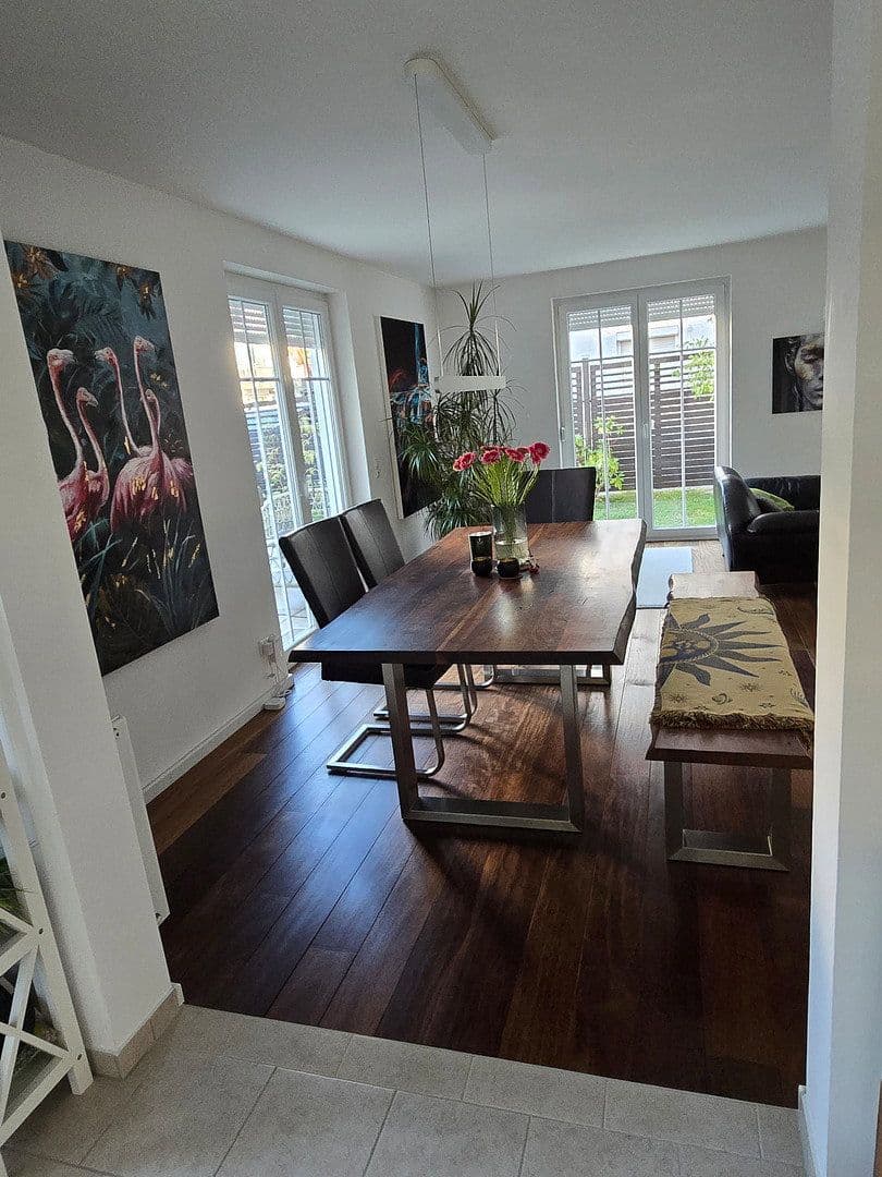 Prodej domu 160 m², pozemek 270 m², Notinger Weg 47 a, Hohenbrunn (Riemerling), Bavorsko Prodej domu 160 m², pozemek 270 m², Notinger Weg 47 a, Hohenbrunn (Riemerling), Bavorsko