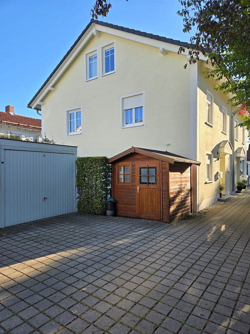 Prodej domu 160 m², pozemek 270 m², Notinger Weg 47 a, Hohenbrunn (Riemerling), Bavorsko Prodej domu 160 m², pozemek 270 m², Notinger Weg 47 a, Hohenbrunn (Riemerling), Bavorsko